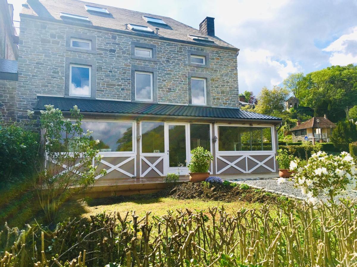 Apartamento Logis Le P'Tit Rouillon Au Rythme De La Meuse Annevoie-Rouillon Exterior foto