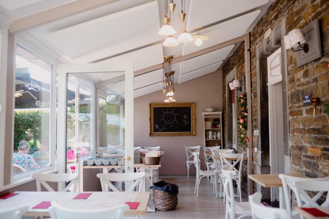Apartamento Logis Le P'Tit Rouillon Au Rythme De La Meuse Annevoie-Rouillon Exterior foto
